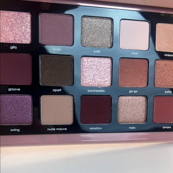 Natasha Denona Retro Eyeshadow Palette - Picture 9 of 9